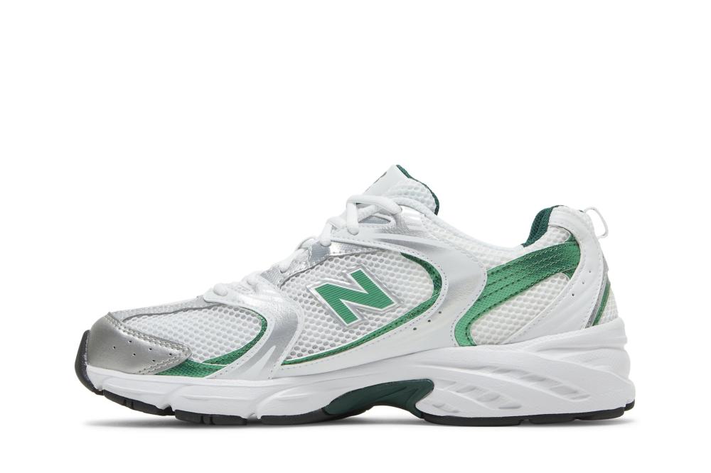 530 'White Nightwatch Green'