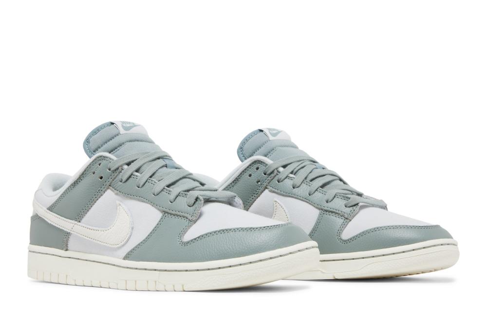 Dunk Low 'Mica Green'