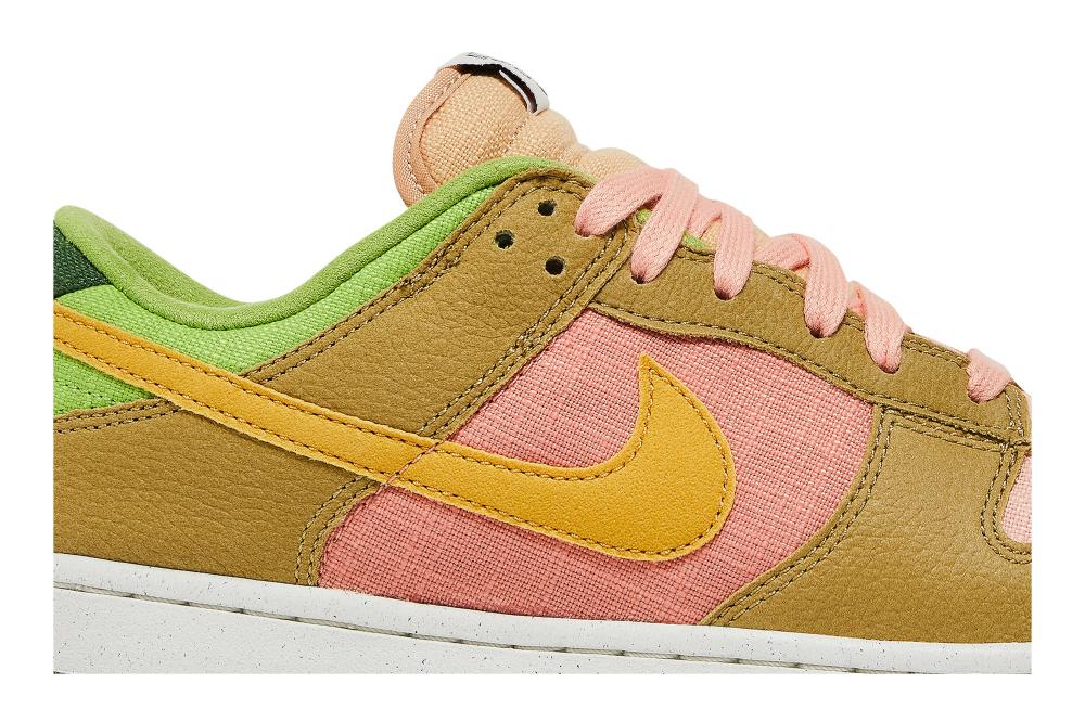 Dunk Low 'Sun Club - Arctic Orange Sanded Gold'