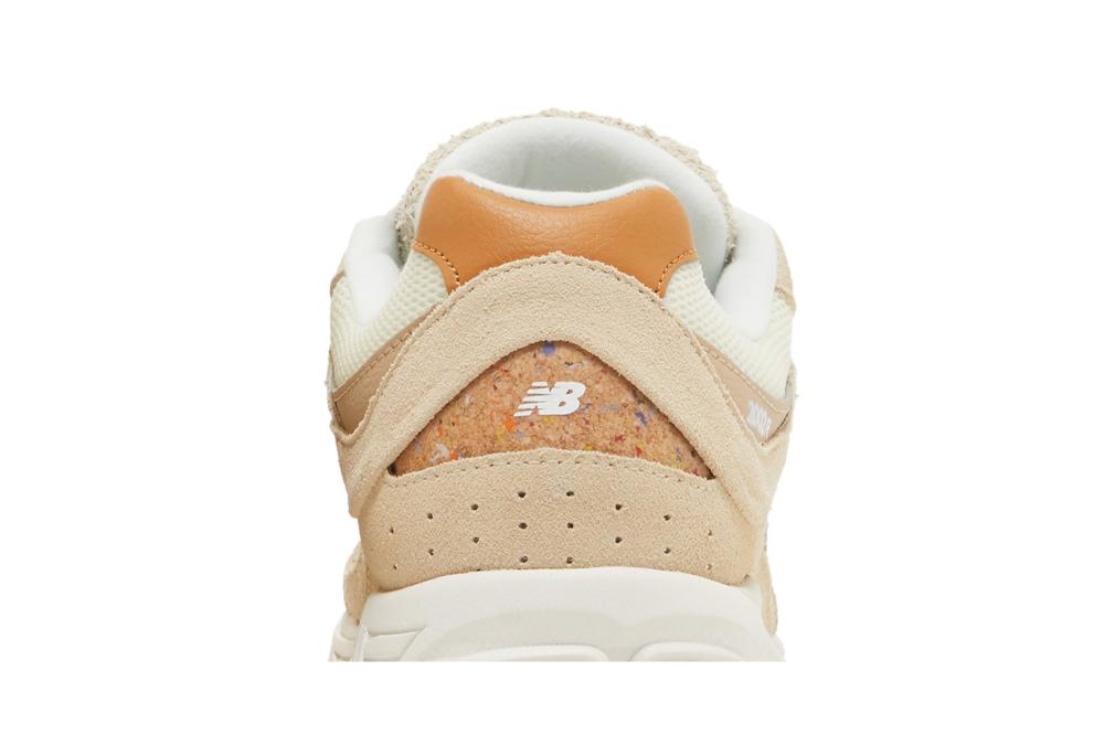 2002R 'Sandstone'