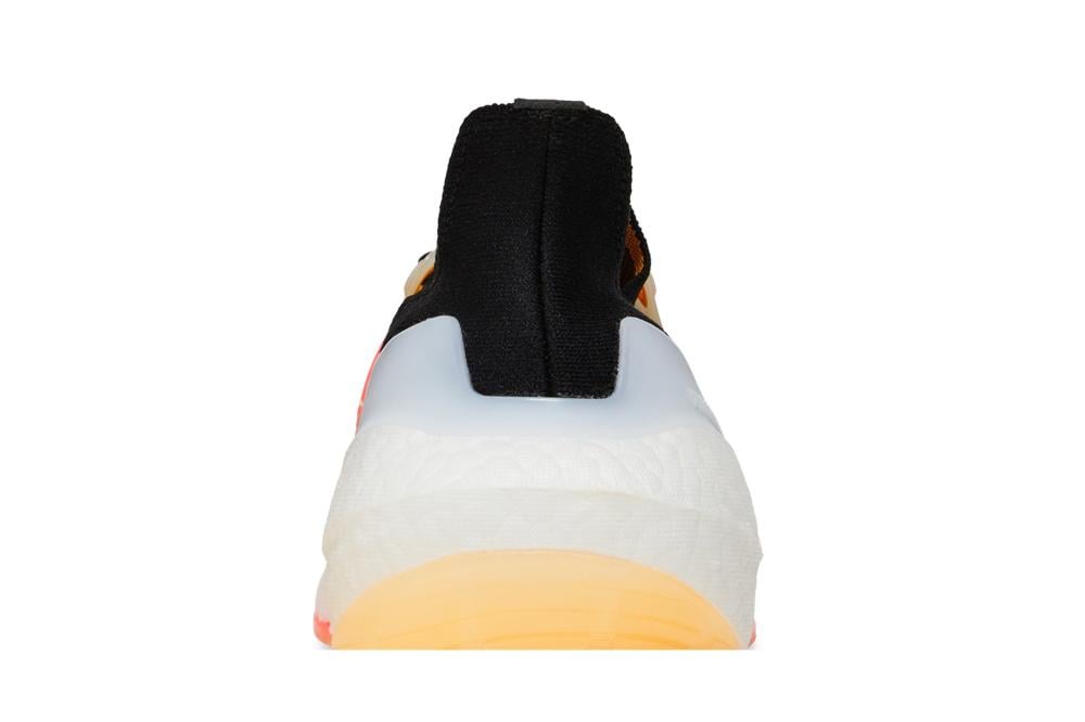 UltraBoost 22 'Black Flash Orange'