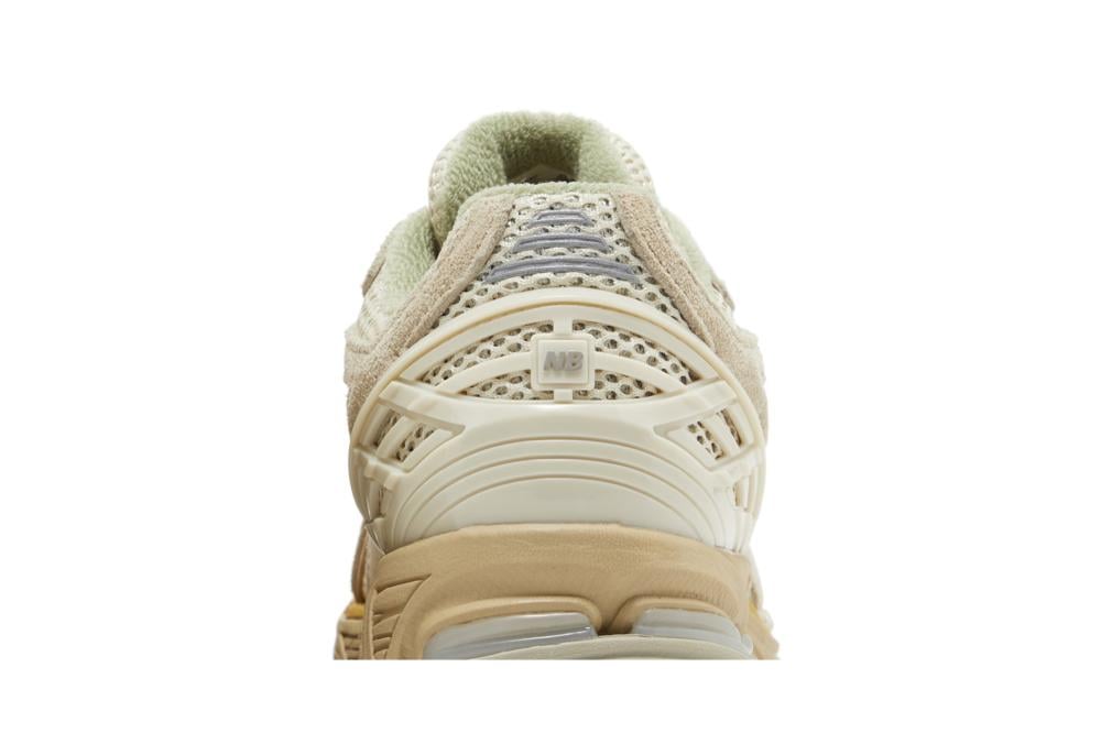 AURALEE x 1906R 'Bone White'