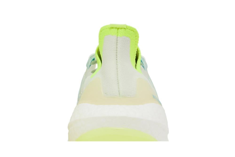 UltraBoost 22 'White Sky Rush Mint'