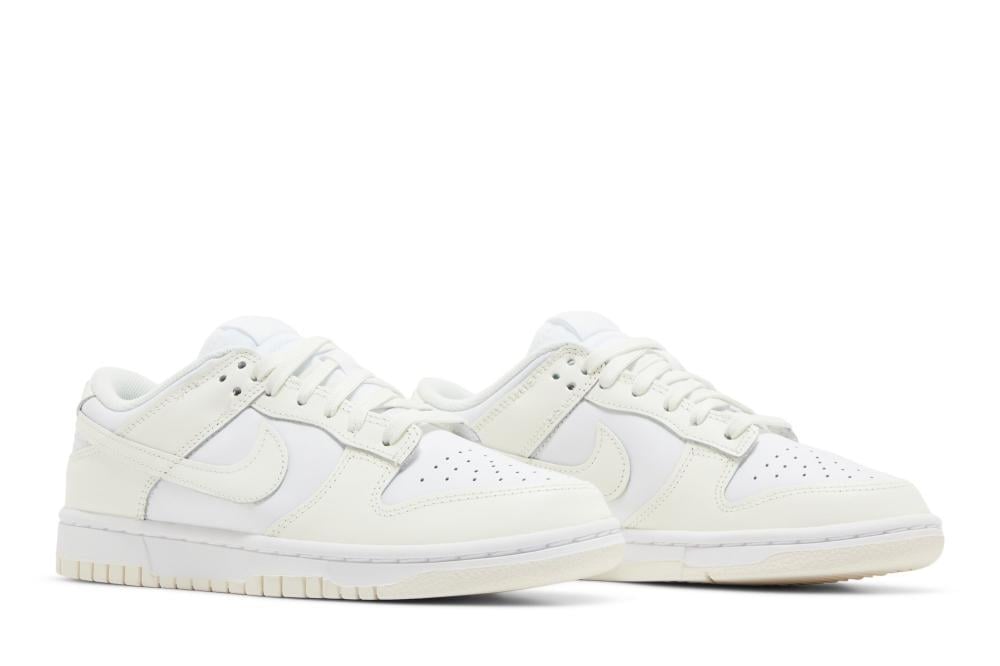 Wmns Dunk Low 'White Sail'