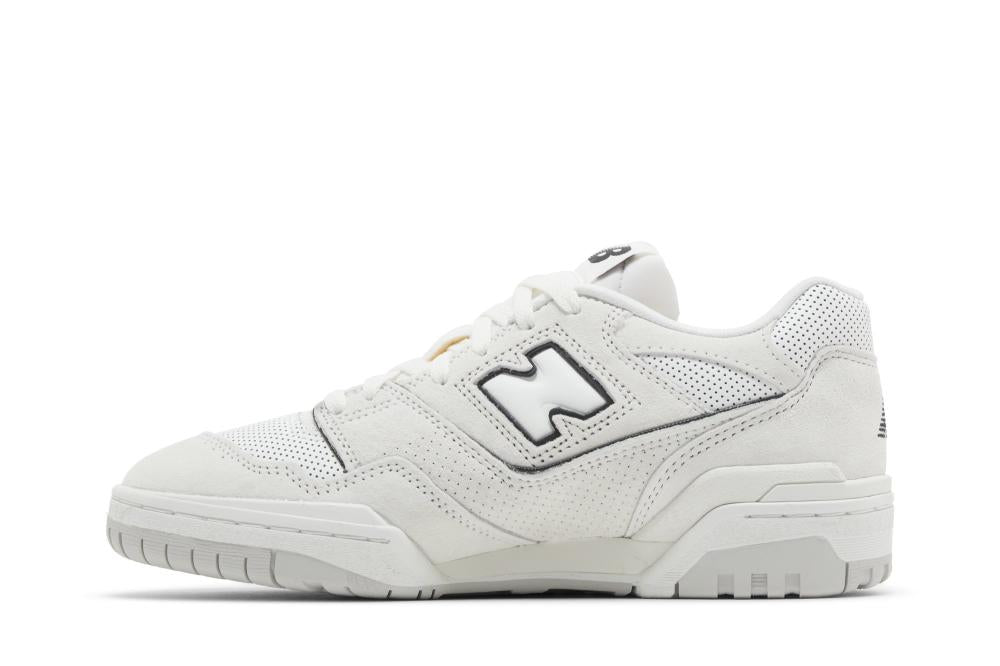 550 'Reflection White'