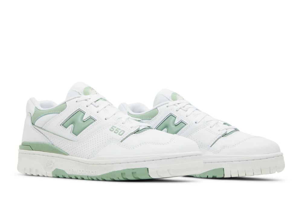 550 'White Mint Green'